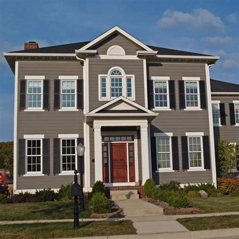 19 Popular Exterior House Colors for 2023 | Gray house exterior, House ...