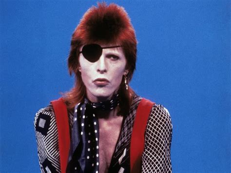 David Bowie’s ‘Ziggy Stardust’ Set For Deluxe Vinyl Pressing | 107.3 WSJY