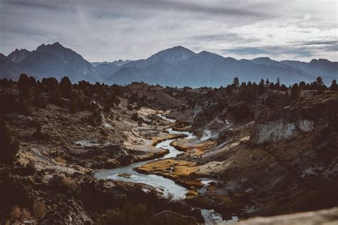 Hot Springs off CA HWY 395 [OC][6000x4000] : EarthPorn