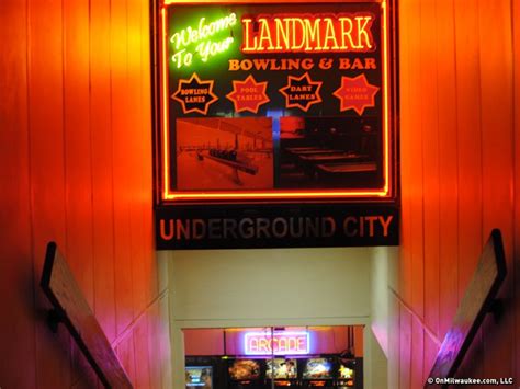 Let the good times roll at Landmark Lanes