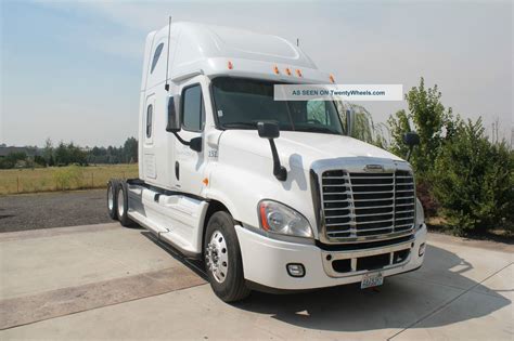 2011 Freightliner Cascadia 125