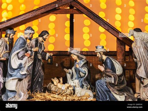 Christmas nativity scene in manger Stock Photo - Alamy