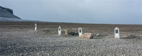 Buried in Ice - The Franklin Expedition Cemetery - Secrets of the Ice