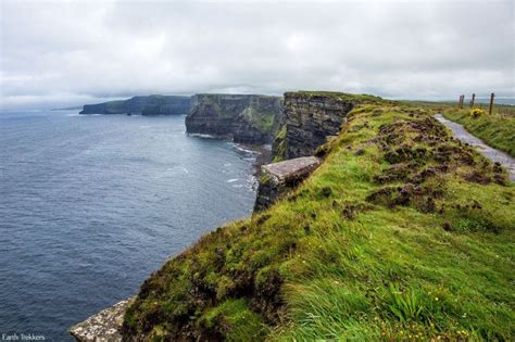 Cliffs of Moher Travel Guide: HELPFUL Tips, Map & Photos – Earth Trekkers