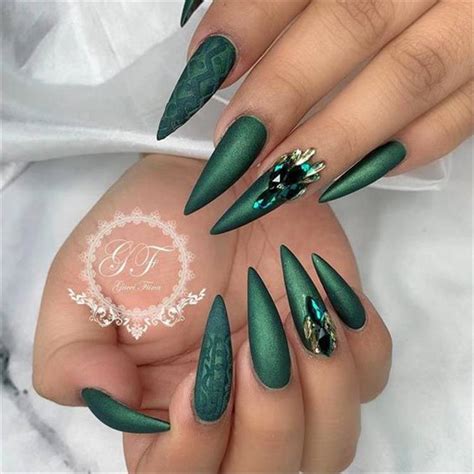 25 Stunning And Elegant Emerald Green Nail Designs For You | Women ...