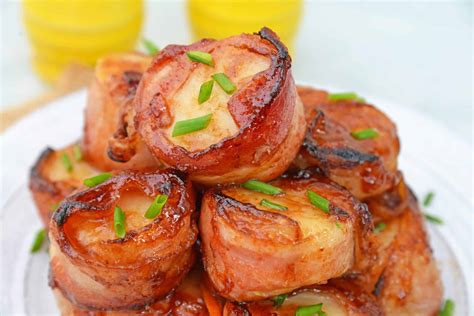 Bacon Wrapped Scallops - Crispy Bacon + Big Creamy Scallops