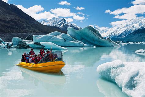 Mt. Cook Fly | Tasman Glacier Explorers | Fly - Glenorchy Air Reservations