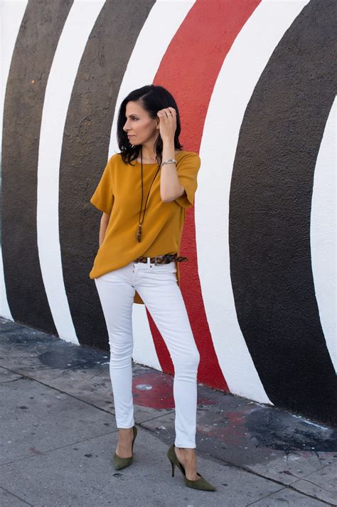 How To Style Mustard Yellow Color The Right Way - Curated Cool | Los ...