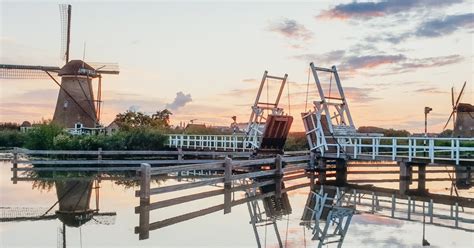 From Amsterdam: Kinderdijk and The Hague Tour with Museums | GetYourGuide