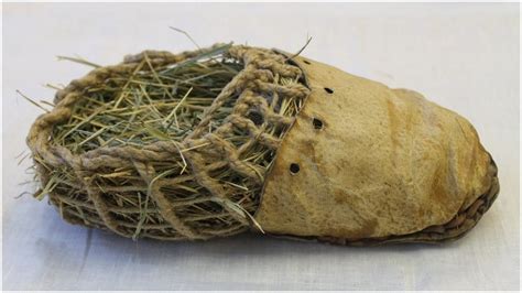 Expert re-creates the shoes of 5,300-year-old Ötzi the Iceman, down to ...