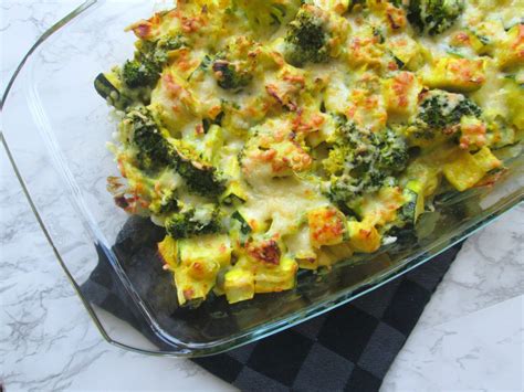 Makkelijke broccoli ovenschotel (koolhydraatarm) | Recepten, Gezonde ...