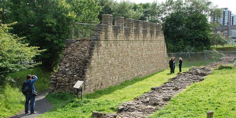 Remains of Hadrian's Wall and its current reconstruction England ...