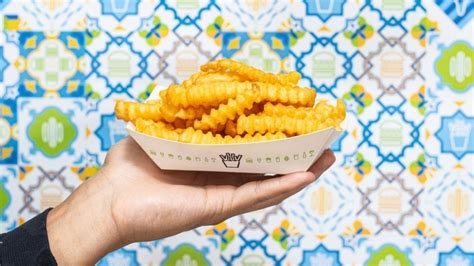 The Secret To Shake Shack's Fries And How To Nail Them At Home