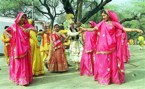 Costumes of Women in Madhya Pradesh