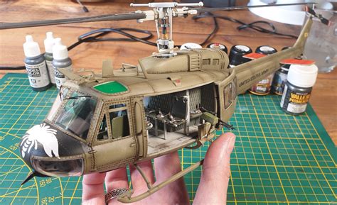 DRAGON 3538 1/35 UH-1D HUEY Helicopter w/4 Crew Models & Kits Military ...