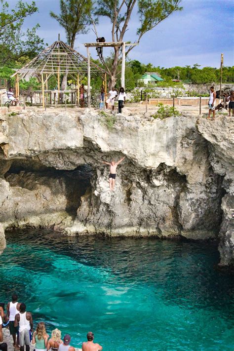 Cliff Jumping In Jamaica: Tips & Insights to know before you leap