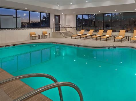 Guide to Hotel Pools in Philadelphia — Visit Philadelphia