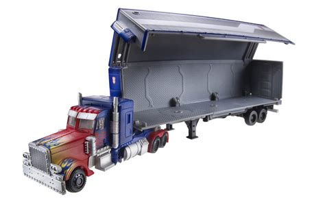 Optimus Prime with Trailer (All Star Ultra) - Transformers Toys - TFW2005