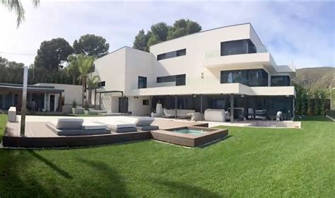 La casa de Messi en Barcelona es el chalet con el que todos soñamos ...