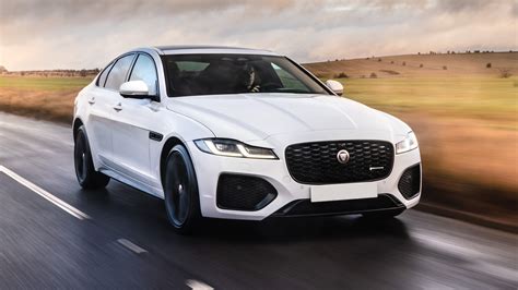 Jaguar XF Review 2022 | Drive, Specs & Pricing | carwow