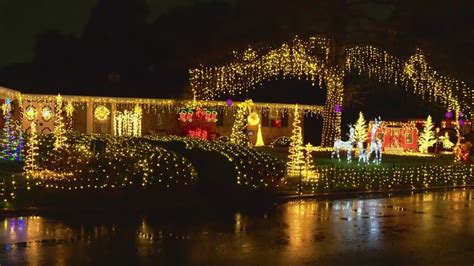 2023 Windcrest Light-Up might have made history | kens5.com