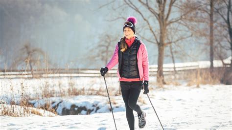 Nordic walking: technique and benefits of Nordic walking - Breaking ...