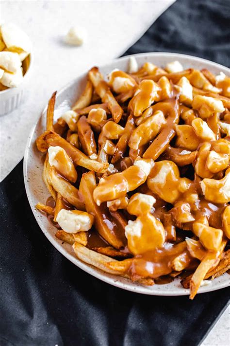 Authentic Canadian Poutine Recipe | Queenslee Appétit