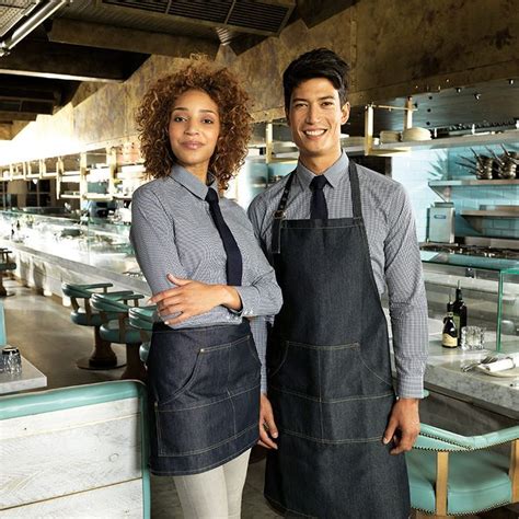 5 Things to Consider When Selecting Your Restaurant Uniforms ...