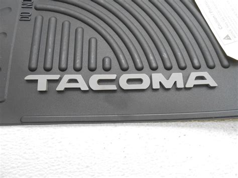 OEM 2005-2007 Toyota Tacoma Front Rubber Floor Mats Black | eBay