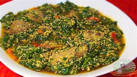 Nigerian Egusi Soup with Fresh Fish & Spinach (Obe Efo Elegusi / Ofe ...