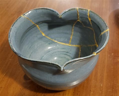 DIY Japanese Kintsugi Pottery Repair | ThriftyFun