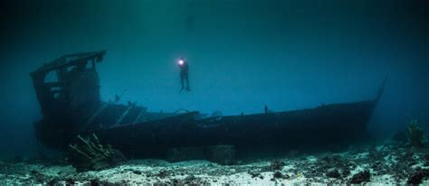 25 Terrifying Deep Diver Horror Stories