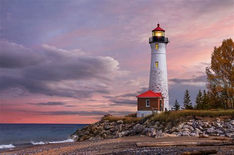 8 Lighthouses in Michigan To See While Coastal Camping