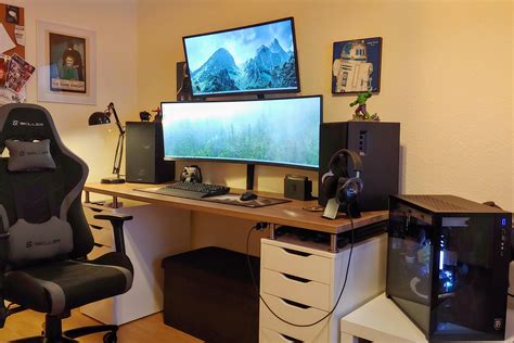 Curved Gaming Laptop Setup Ideas with Dual Monitor | Gaming Room and ...