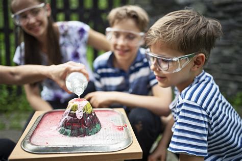 Easy Baking Soda Science Fair Projects | Arm & Hammer