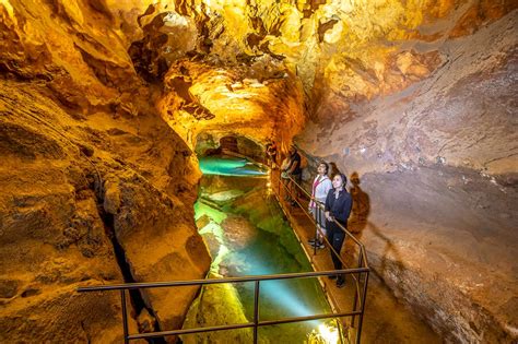 Jenolan Caves Tour From Sydney + Blue Mountains: TOP 7 Sites