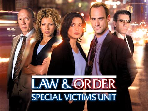 Law And Order Svu Cast Season 1 / Law Order Turns 25 Ranking All 17 ...