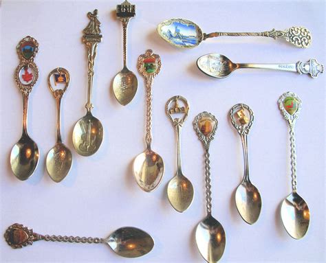 Vintage Collectable Spoons- Estate Lot of 16 | Cucharas, Cuadros