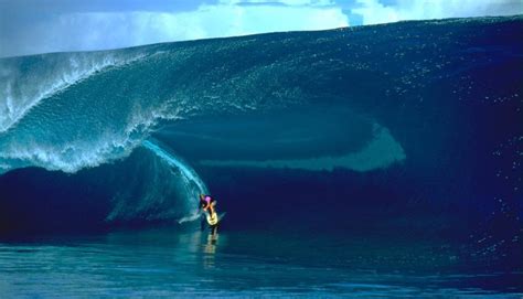 Big wave surfers | Club of the Waves