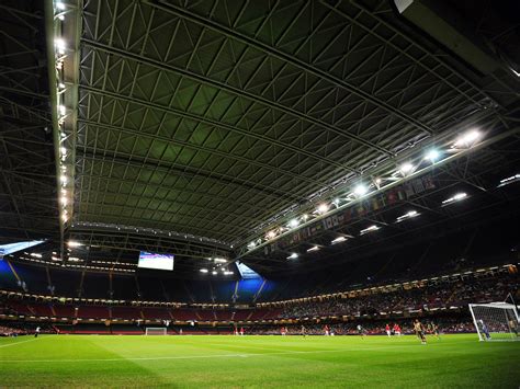 Six Nations: Millennium Stadium roof to be closed for title decider ...