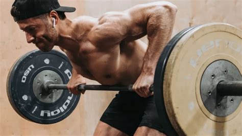 Do the Bent-Over Barbell Row For Back Strength and Size | BarBend