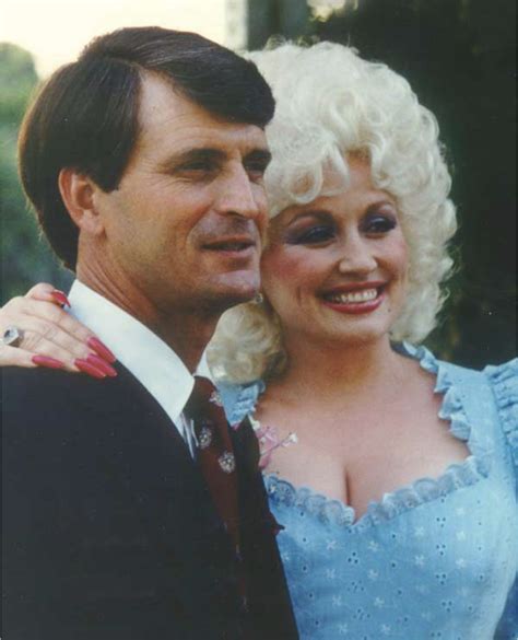 At 75, Dolly Parton Shares Rare Insights Into Her Marriage to Carl Dean ...