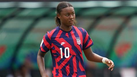 Jaedyn Shaw voted 2022 U.S. Soccer Young Female Player of the Year ...