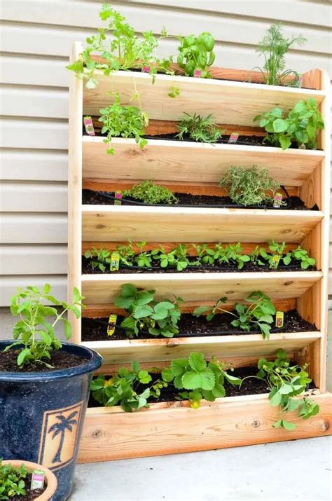 17 Beautiful Small Backyard Garden Ideas That Are Easy To Make