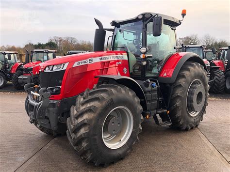 2018 MASSEY FERGUSON 8740S | TractorHouse.com