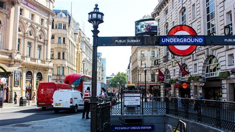 The Top Guide to Piccadilly Circus Nightlife — Zedwell