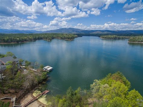 Lakes to vacation in north carolina - Touriago