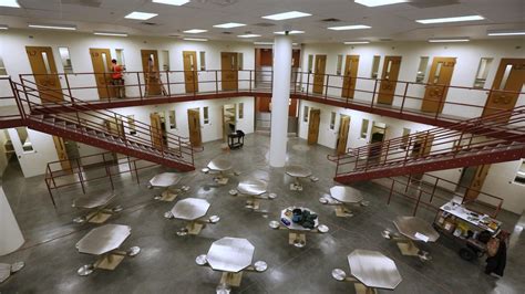 A U.S. Senate Crime Bill Would Change How Federal Prisons Fight ...