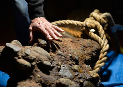 Pirate skeletons found in Whydah shipwreck off Cape Cod, MA