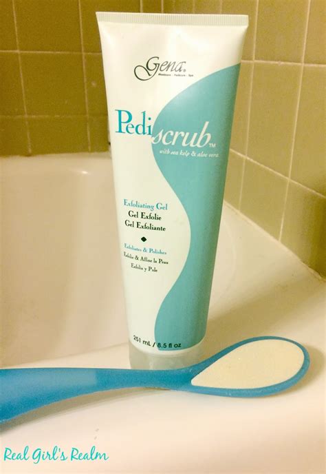 Real Girl's Realm: Essentials for a Home Pedicure